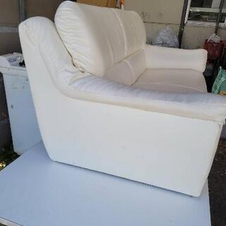 二人掛ソファー
オフホワイトの画像