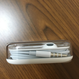 iPhone 純正 イヤホンの画像