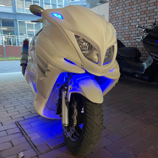 【YAMAHAマジェスティーc】SG03J ホワイトフルカスタム　スピーカー4発の画像