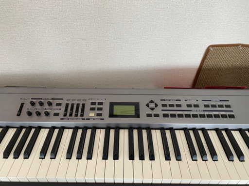 Roland RD-700