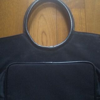 ツモリチサト TSUMORI CHISATO 黒ハンドバッグ