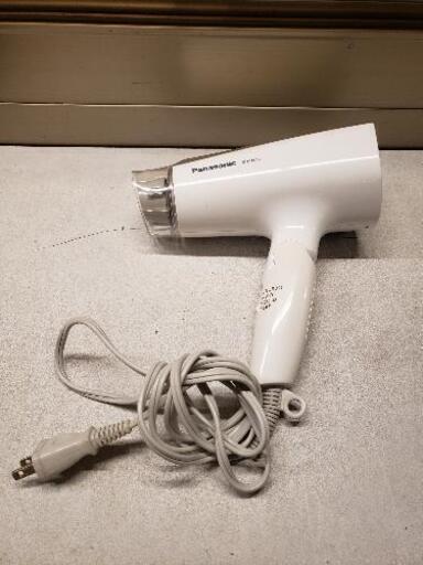 Panasonic ヘアドライヤー イオニティ 1.8/分 大風量 パワフル乾燥 外付けマイナスイオン EH-NE55\n\n