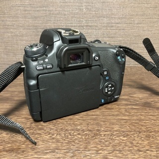 Canon EOS 8000d ダブルズームレンズキット の画像