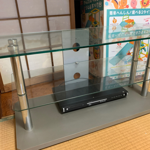 ガラス　テレビ台
