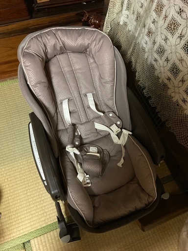 電動ハイローチェア　　Aprica ユラリズム