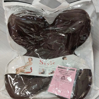 定価8580円　style骨盤サポートチェアの画像