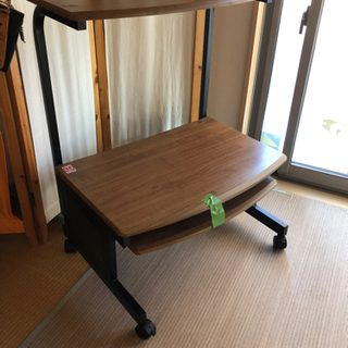 パソコンラック