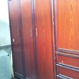 衣装タンス2つ目