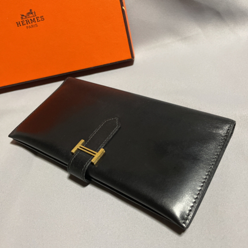 代表モデル HERMES エルメス ベアン ボックスカーフレザー 長財布 黒×金