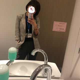 スーツ　sサイズの画像