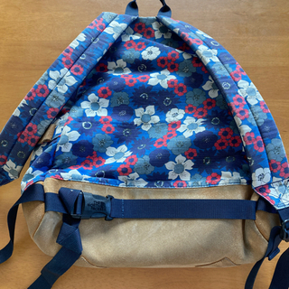 【ザノースフェイス】　花柄リュックの画像
