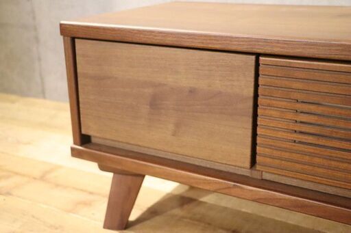 大川の家具メーカーSHIGIYMA(シギヤマ家具)のCROSS TIME120テレビボードです。ロータイプのシンプルデザインが魅力のA