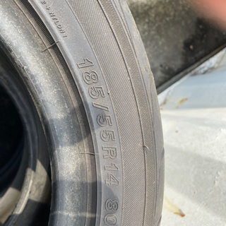 タイヤ差し上げます185/55R14 80v 無料！の画像