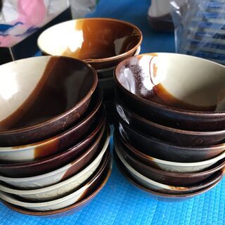 食器、和皿が、各種あります。の画像
