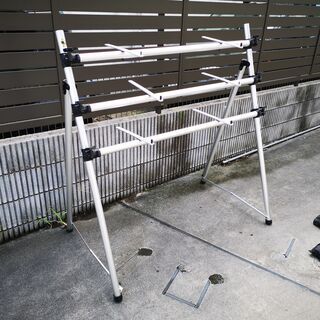 ３段キーボードスタンド