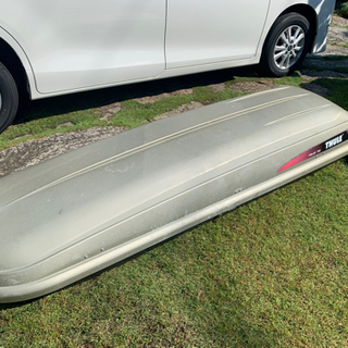 ルーフボックス:Thule POLAR 700