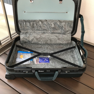 スーツケースの画像