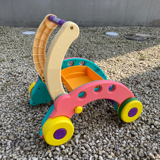 手押し車　差し上げます　西松屋