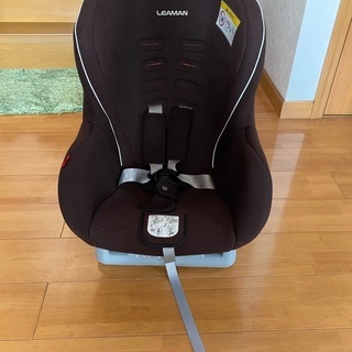 チャイルドシート　黒　LEAMAN