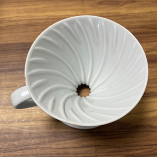 ハリオ　HARIO コーヒードリッパー　陶器の画像