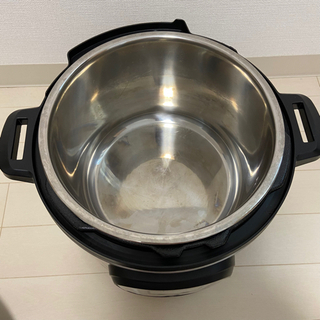 インスタントポット 電気圧力鍋 5.7L 1台9役マルチクッカーの画像