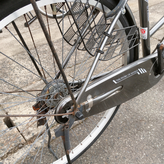 前後カゴ付き自転車✨ママチャリ✨26インチ　グレー✨鍵あり✨中古品✨防犯登録できますの画像