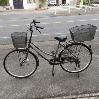 前後カゴ付き自転車✨ママチャリ✨26インチ　グレー✨鍵あり✨中古...