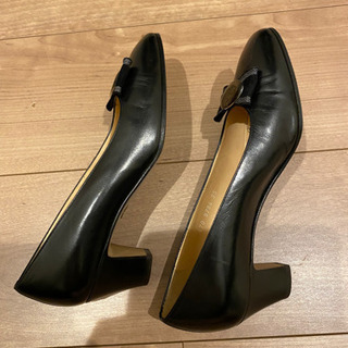 黒パンプス差し上げますの画像