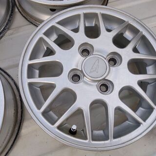 広島発！冬タイヤ用にいかがですか？ダイハツ純正　13インチアルミ4本セット！PCD100 4穴　4.5J ＋45の画像