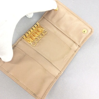 PRADA プラダ ベージュサフィアーノレザー 6連キーケースの画像