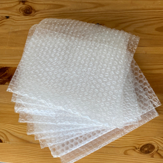 【値下げ】【個人出品応援】【中古】メルカリ・ジモティ・ヤフオク・DVD・CD用エアキャップの画像