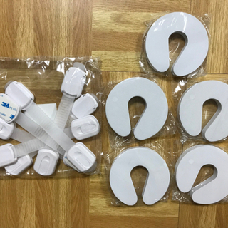 ベビーガードとドアロックセットの画像