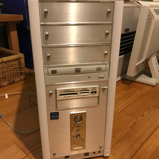 【最終値下げ】Windows10認証済み　モニター、キーボードセットの画像