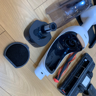 エレクトロラックス コードレス 掃除機 Pure Q9 北欧デザイン 強力 静音 軽量 動作時間約53分 マホガニーブロンズ PQ92-3EMFの画像