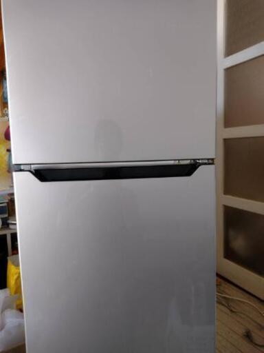 2ドアHisense冷蔵庫120L 型番HR-B12AS