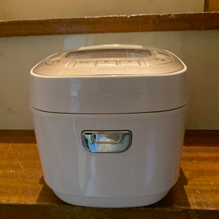 炊飯器の画像