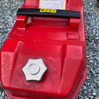 ガソリン携行缶　20L