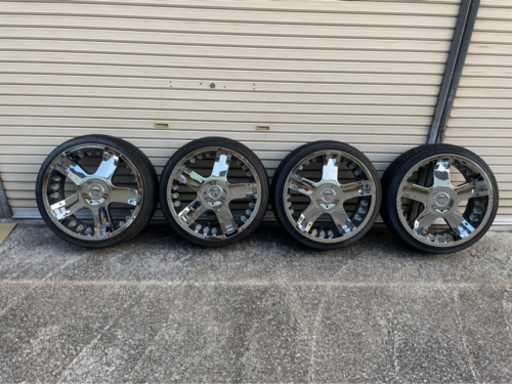 20インチ　タイヤホイール