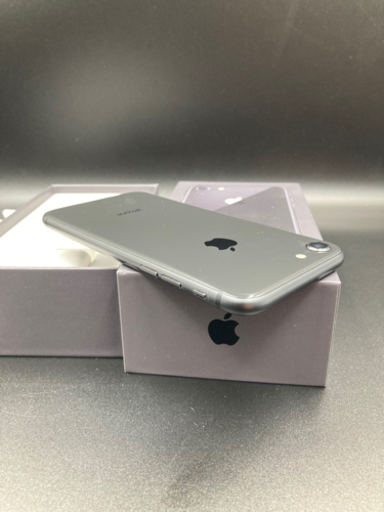 ★SIM解除済★iPhone8 64GBスペースグレイ箱セット★