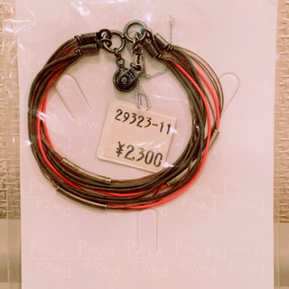 新品 ブレスレット 2300円 アクセサリー 未使用 ピンク の画像