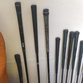 ダイワキャディバッグ&ゴルフクラブ14本まとめてセットの画像