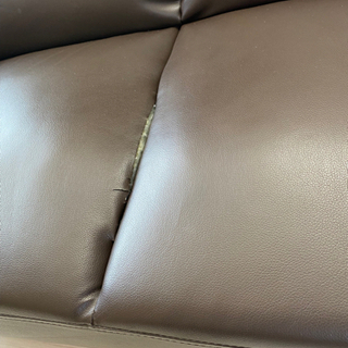 2人掛けソファー ローソファー レザー調 ブラウンの画像