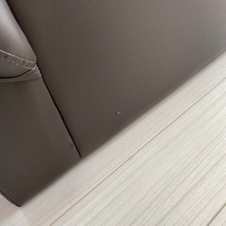 2人掛けソファー ローソファー レザー調 ブラウンの画像