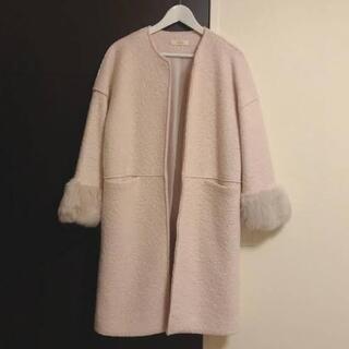 DHOLICのラビットファーカフスコート差し上げますの画像