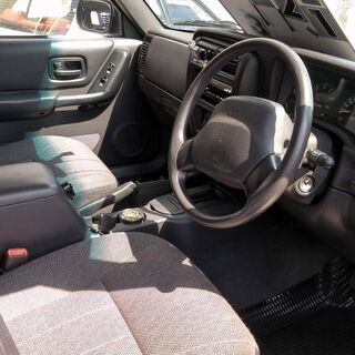 2005年式 ジープ・チェロキーの画像