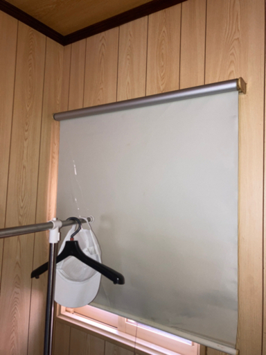 カーテンレールセット四つ〈値下〉カーテンセット二つリールカーテン二つ取りに来れる人セットで一万円！バラ売り不可