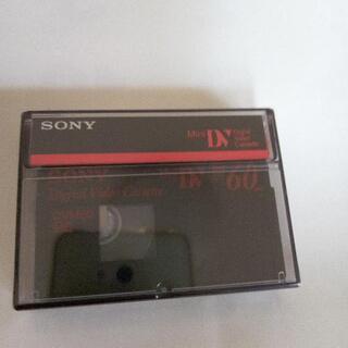 ビデオテープ2本・ビデオカセットテープ2本・ビデオヘッドクリーナーの画像