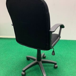 中古　W560　肘置き付きOAチェア　訳アリ　龍ヶ崎倉庫の画像