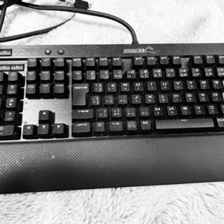 コルセアＫ70 ゲーミングキーボード　