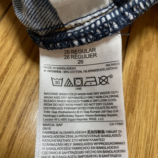 gap ダメージジーンズの画像